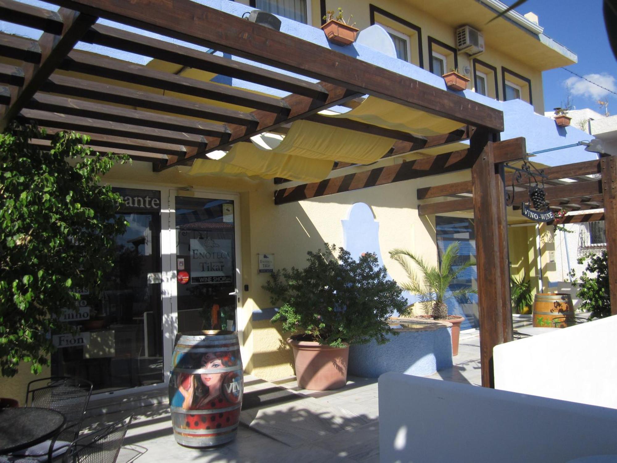 Hotel Tikar การ์รูคา ภายนอก รูปภาพ