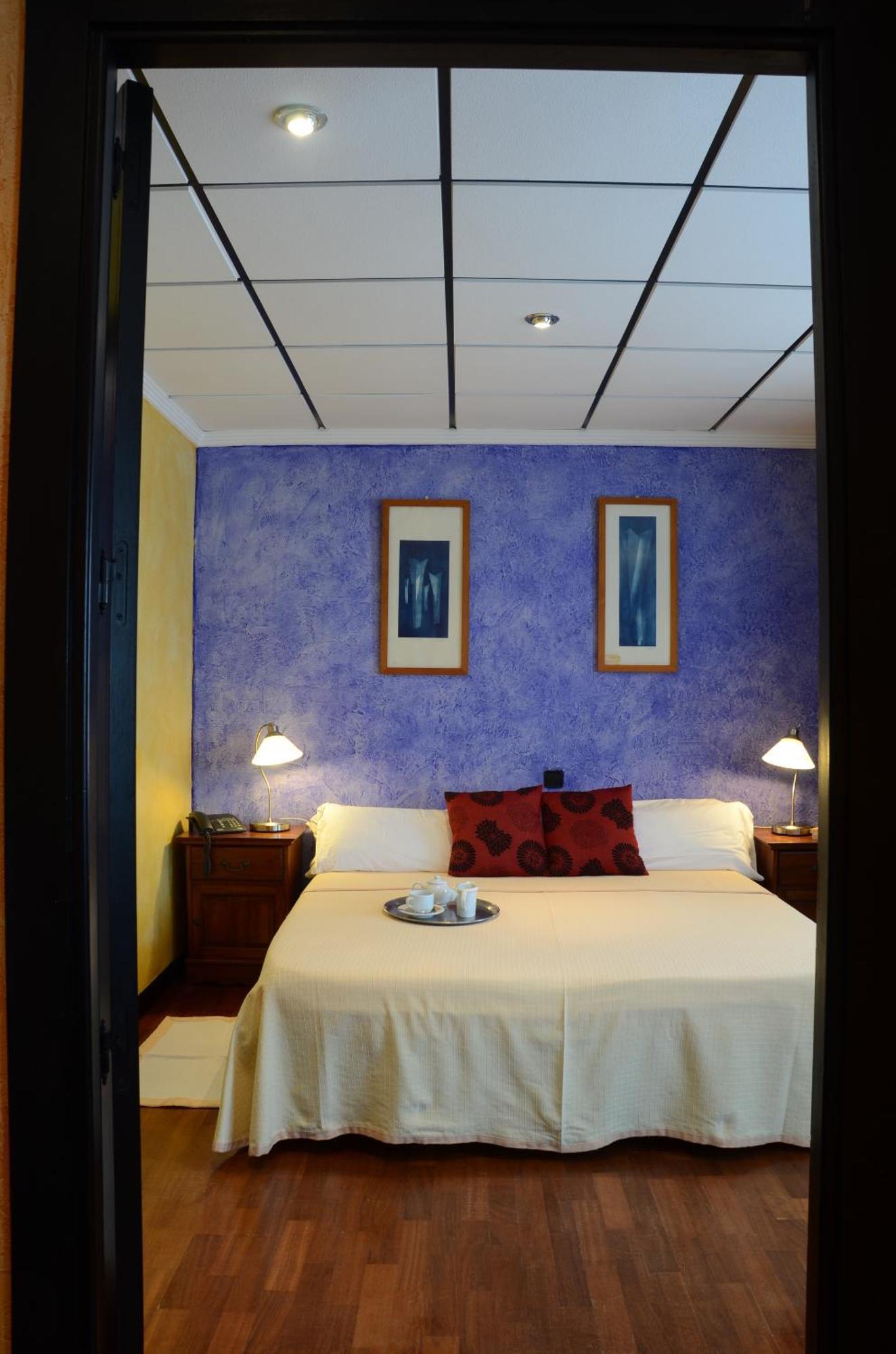 Hotel Tikar การ์รูคา ภายนอก รูปภาพ