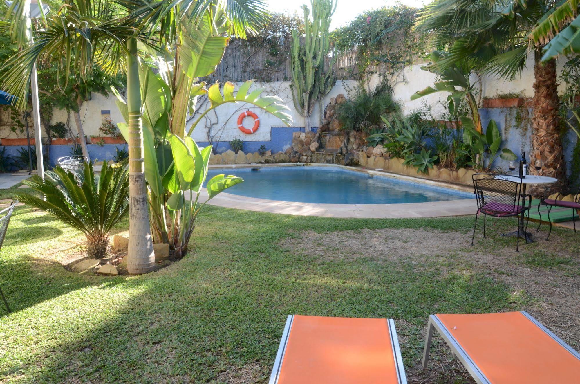 Hotel Tikar การ์รูคา ภายนอก รูปภาพ