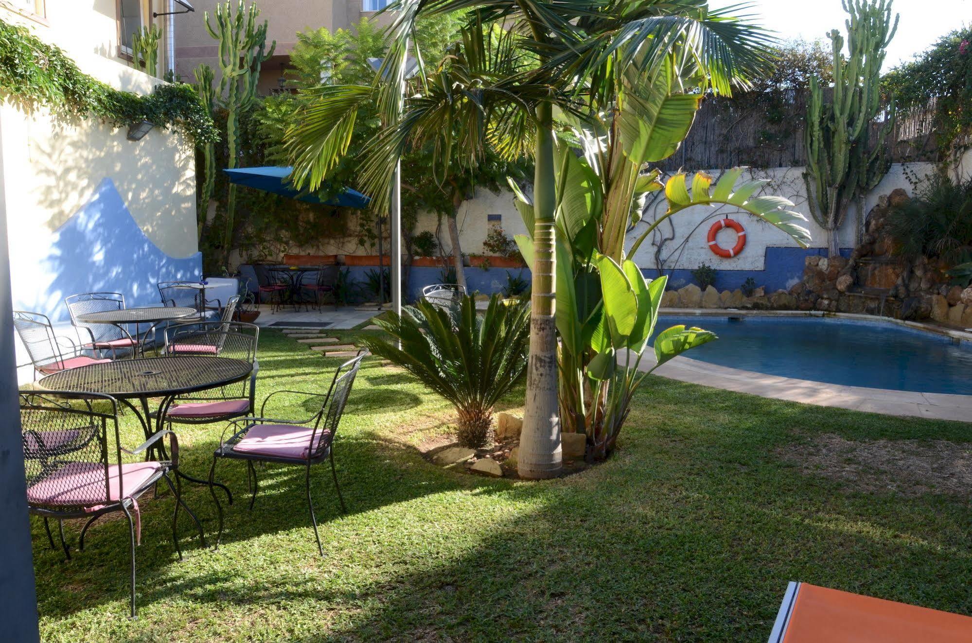 Hotel Tikar การ์รูคา ภายนอก รูปภาพ
